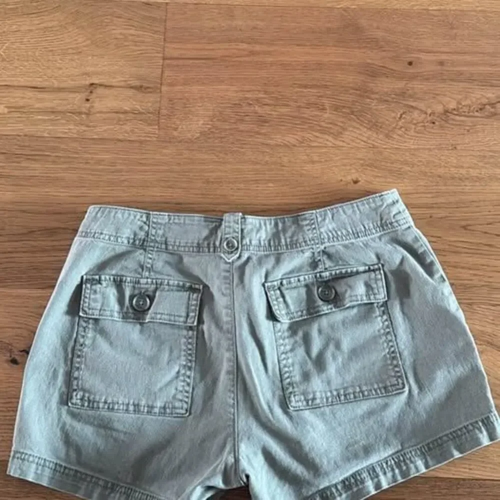 Arizona Jean Co Women's Cargo Shorts Size 7 – Olive Green Khaki Cotton Stretch